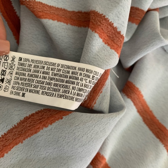 English Factory Top - Picture 7 of 7